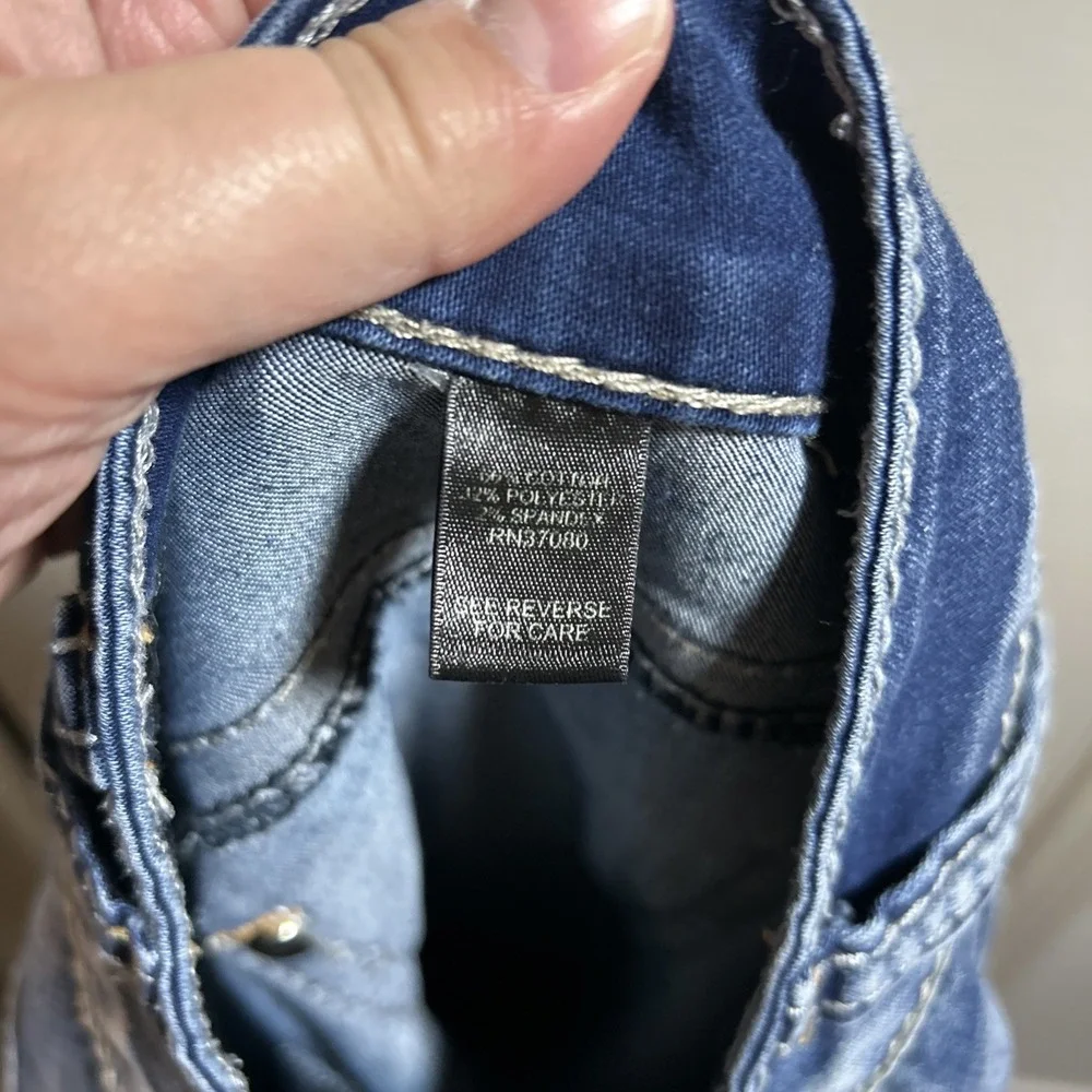 CATO Embroidered Pockets Blue Denim Jeans‎ Size 16W Womens